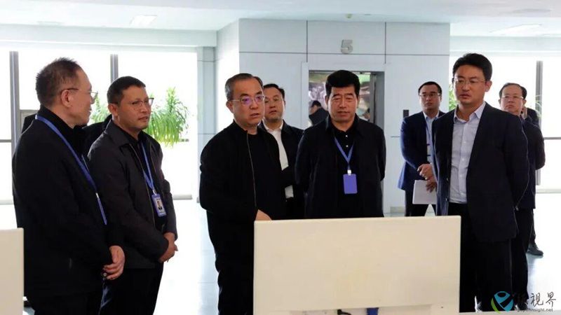 晨鸣.jpg 晨鸣.jpg