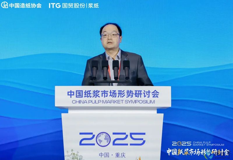 杨柯800.jpg 杨柯800.jpg